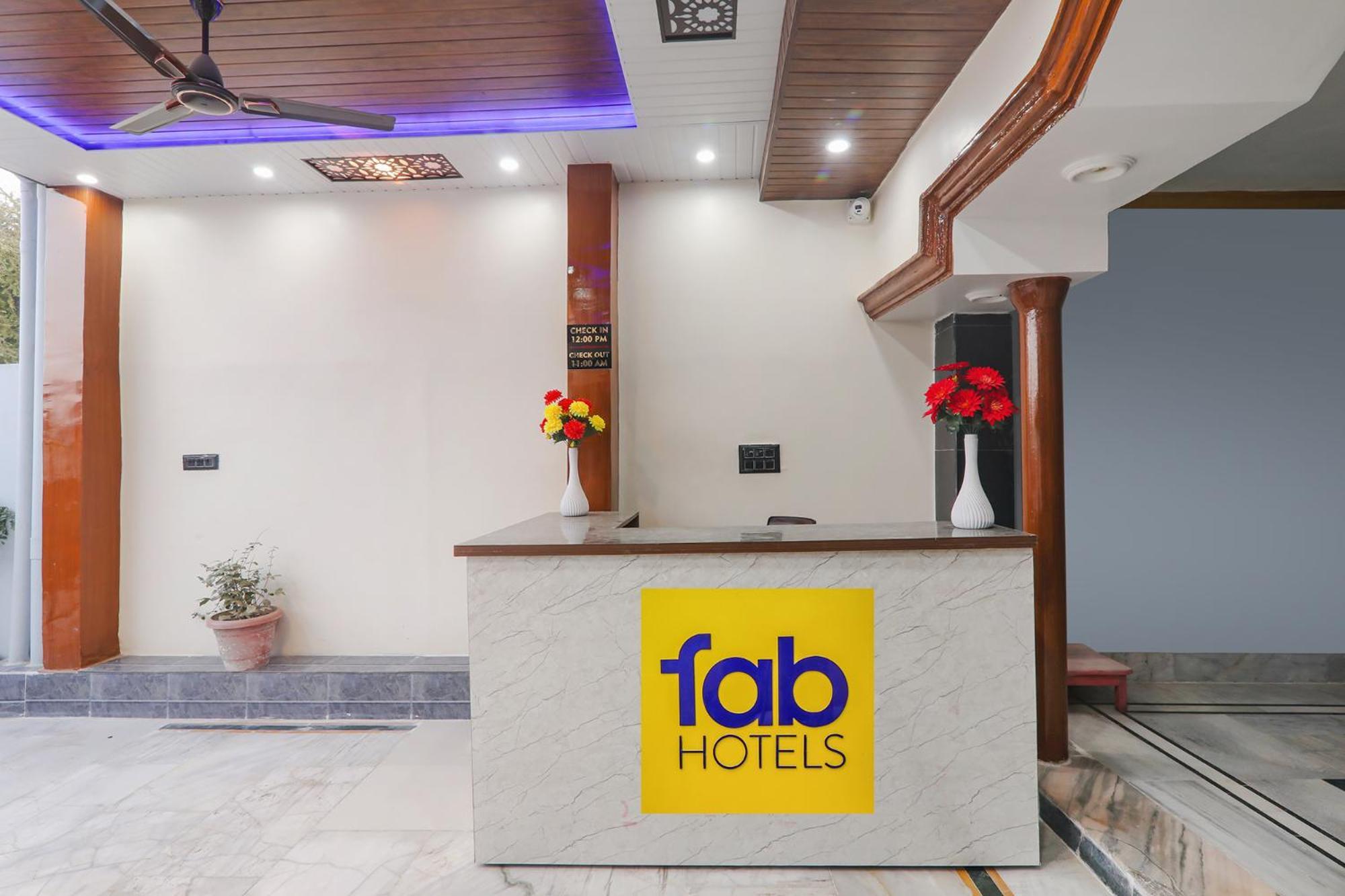 Fabexpress Awadh Inn - 400M From Shri Ram Janam Bhumi Ayodhya Kültér fotó